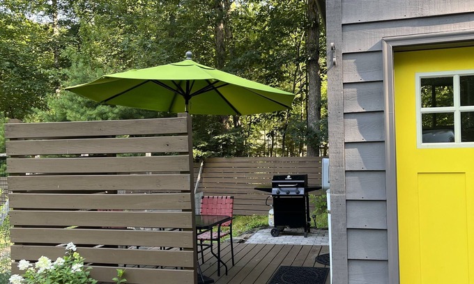 Mount Marion Maison | Bowie Mountain Studio in heart of the Hudson-Valley's best nature, food, shops.