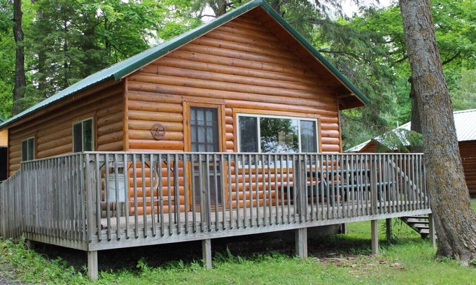 Deer River Cabine | Bowstring Shores Resort - Deer River, MN