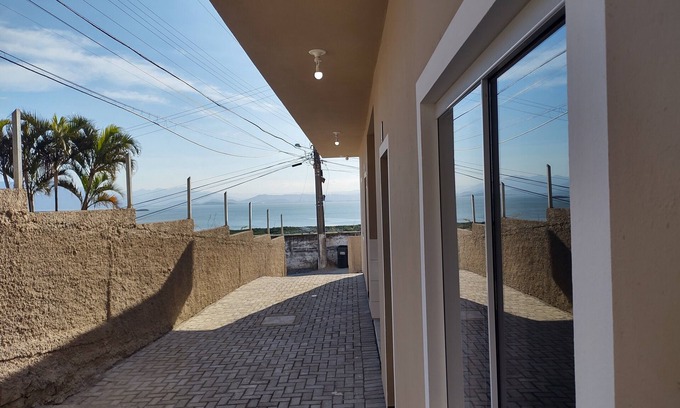 Costeira do Pirajubae Appartement | Entre o Centro e o Aeroporto - Mini Casa com Vista Para a Beira Mar Sul