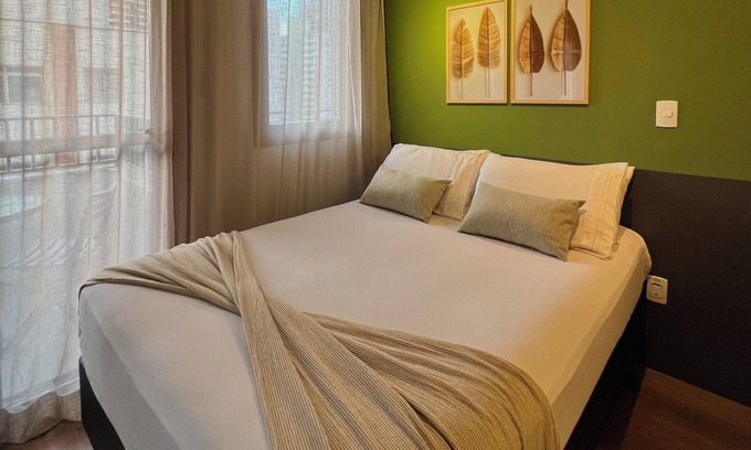 Sao Paulo Appartement | The Green Studio - 5 minutes from the American Consulate and Brooklin Metro