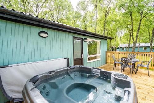 East Lewiston Appartement | Bracken Lodge 15 with Hot Tub