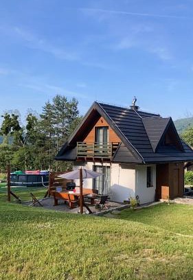Gorki Mae Maison | Brama Gór