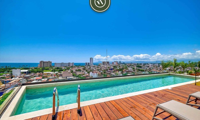 Lazaro Cardenas Appartement | Brand New 1BR APT Right Next to City Center - Pool