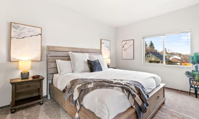South Perry District Appartement | Brand New 2 Bd 2 Bth Near DT and Perry District