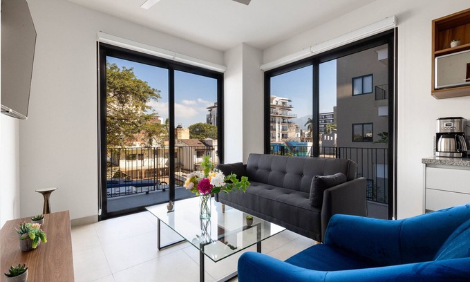 Diaz Ordaz Copropriété | Brand new 2BD condo in Versalles & awesome Rooftop 2BD Condo for rent in Versall