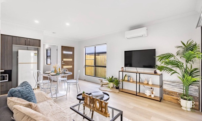 Browns Plains Maison | Brand New! 2BR well-designed home @Brown Plains