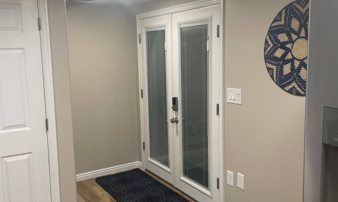 South Jordan Appartement | Brand New 3-bedroom basement apartment with WiFi, AC in South Jordan