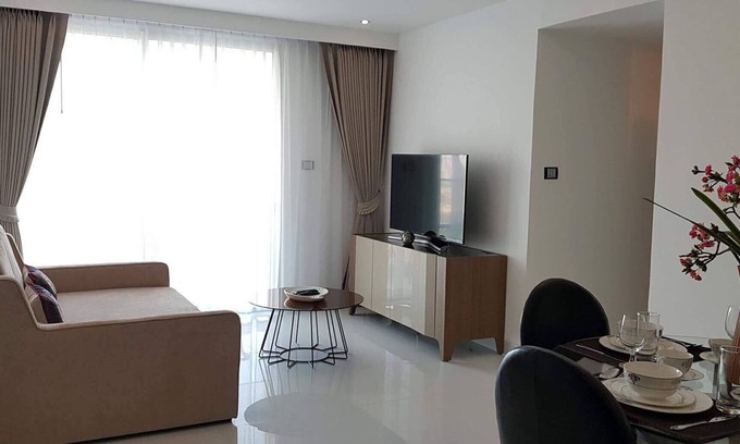 Pratumnak Hill Copropriété | NOUVELLE CHAMBRE DE NIVEAU 5 ÉTOILES AVEC VUE SUR LA VILLE ET L'OCEAN