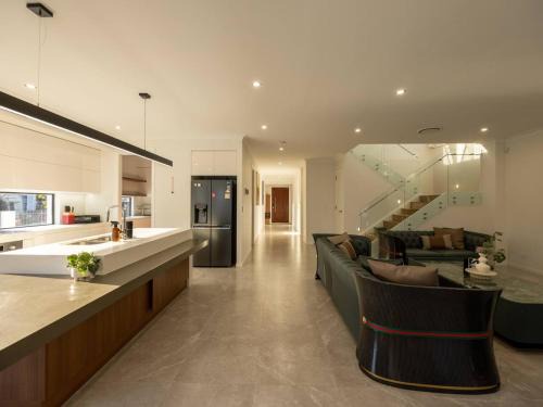 Rochedale Maison | Brand New 5B Luxury Modern Dream House at Rochedale