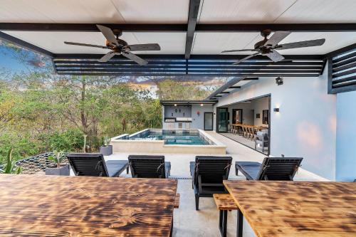 Potrero Maison | Brand-New 6BD Giant with Private Pool by SPCR