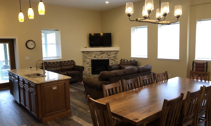 Ellicottville Maison | Nouvelle construction! Le magnifique chalet du Chardonnay