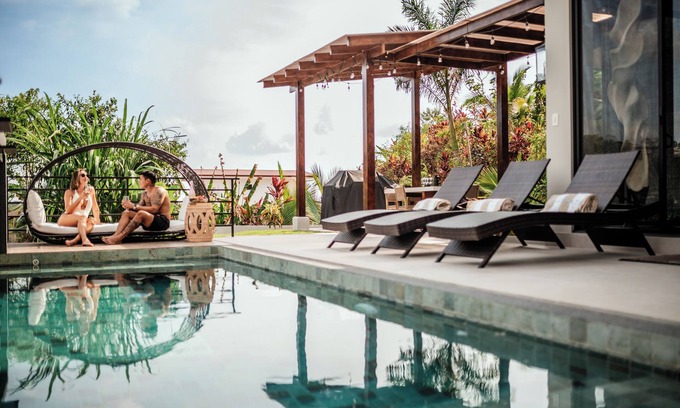 El Cerro Maison | Brand New Casa Lunula 4-bedroom 4.5 Bath house in Manuel Antonio w/Private Pool