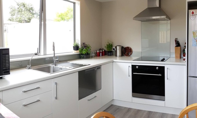Beachlands Maison | Cottage tout neuf au bord de la mer