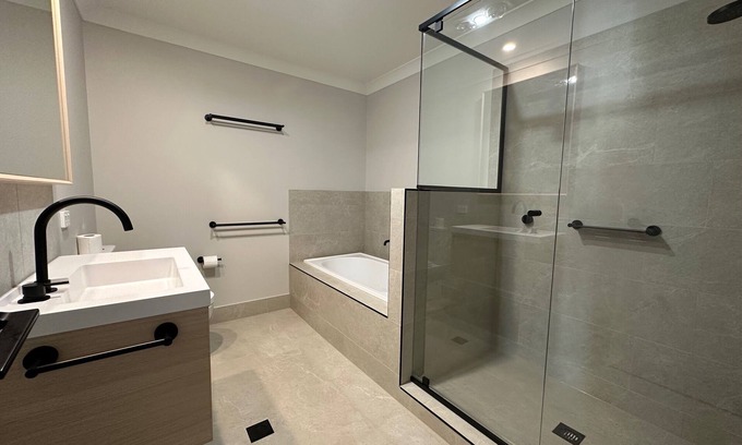 Forest Lake Maison | Brand-new Entire Terrace Home