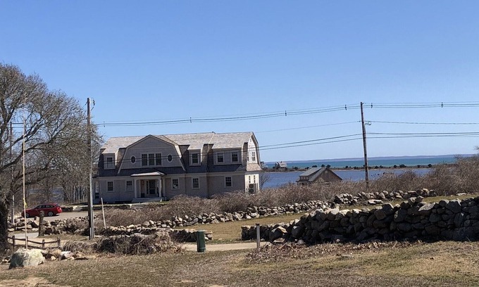South Dartmouth Maison | Brand New House in Private Ocean Side Community