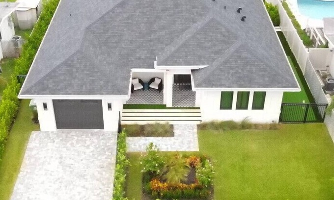 Lauderdale Isles Maison | Brand New Luxury Tropical Villa with Pool, Dock & Minutes to Hard Rock + Beach + FLL + Downtown Ft Lauderdale