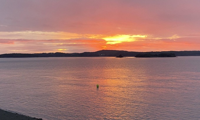 Wilsons Beach Appartement | Brand New Oceanfront Sunset Suite in Wilson’s Beach