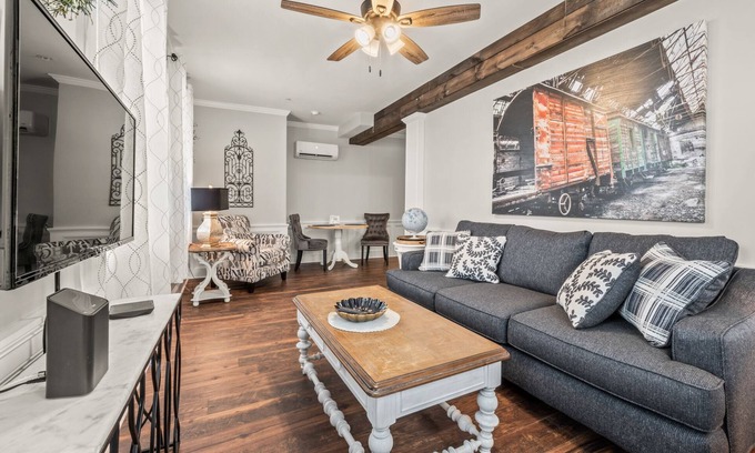 Wallingford Center Appartement | Brand New Platform #1