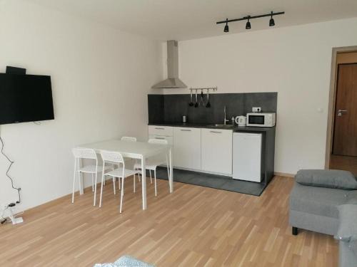 Palmovka Appartement | Brand new studio apartment #30 in brand new building FREE PARKING close to center