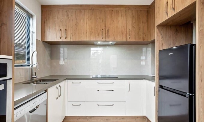 Mangere Maison | Brand New Three Bedroom Townhouse with Garage