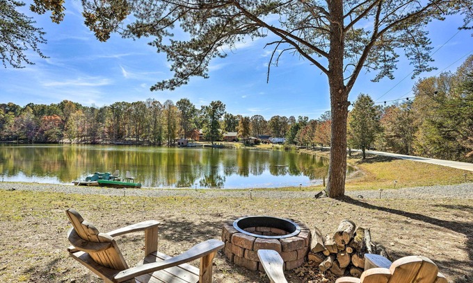 Trenton Cabine | Brand-New Trenton Cabin: Panoramic Lake Views