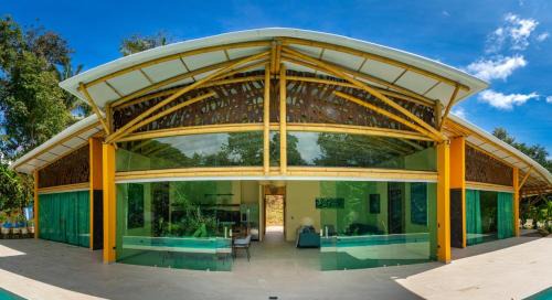 Quepos Maison | Brand New Villa Bambú with large pool near MA