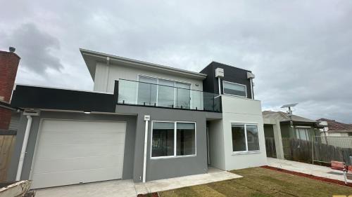 St. Albans Maison | Brandnew Comfortable Bedroom in a beautiful suburb