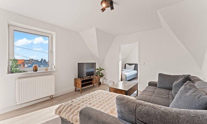 Neustadt an der Weinstrasse Appartement | Bravura - up to 6 people, near Hambach Castle & Holiday Park