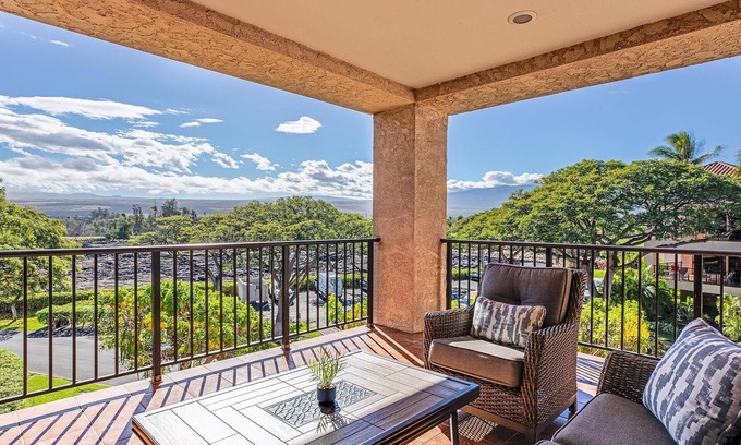 Waikoloa Copropriété | Breathtaking Mountain Views Beach Walk Condo w/ Marble Bath