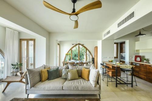 Jaffa Appartement | Breathtaking 3 BR Apt w Sea View in Central Jaffa with Mamad by Sea N' Rent