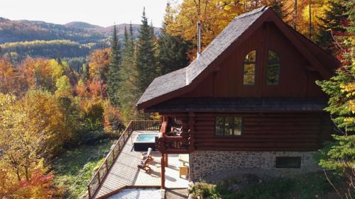 Saint-Faustin-Lac-Carre Chalet De Ski | Breathtaking log house with HotTub - Summer paradise in Tremblant