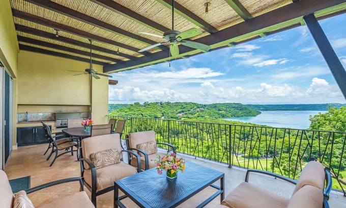 Papagayo Peninsula Copropriété | Breathtaking Views + Infinity Pools | Prieta Beach Club | Peninsula Papagayo