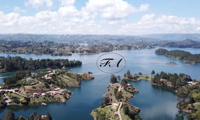 Guatape Autre | Une vue imprenable sur le paradis