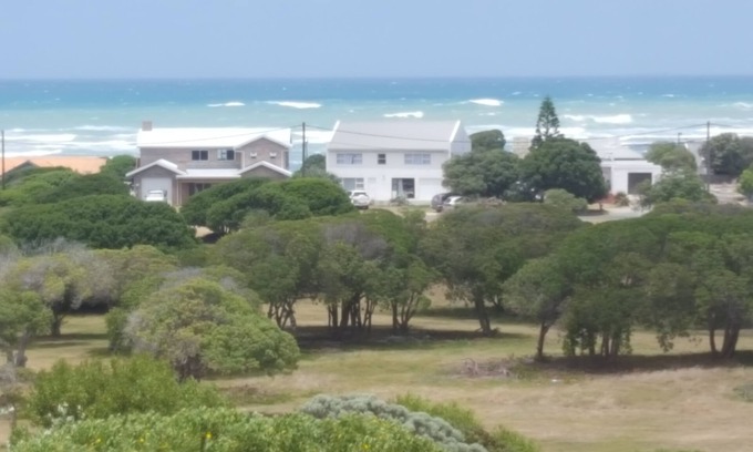 L'Agulhas Maison | Breeze in
