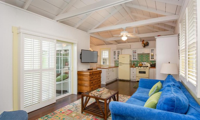 Poipu Maison | Brennecke's Beach Cottage home
