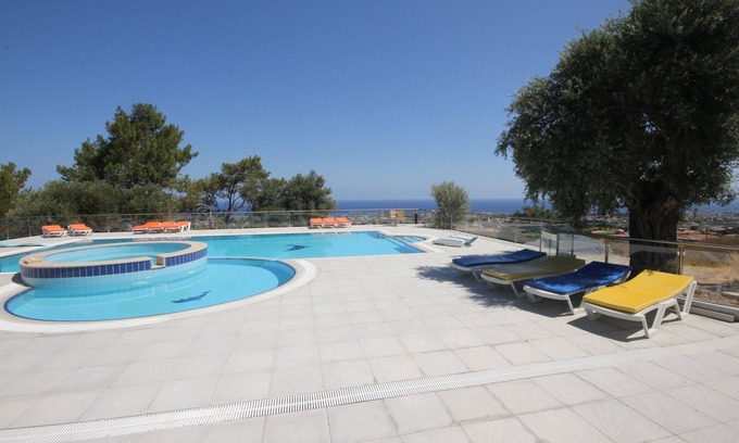 Kyrenia Villa | Bretts Landing WOW how big ! sleeps 26 NEW VILLA