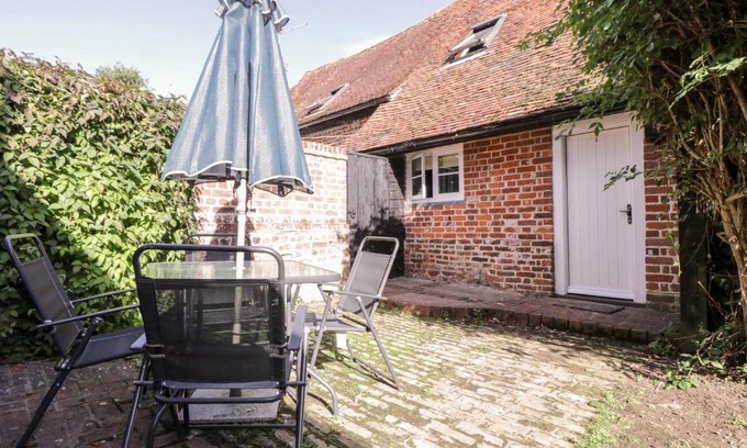 Chislet Maison | Brew Cottage
