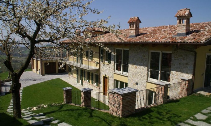 Monforte d'Alba Maison | Bricco Torricella