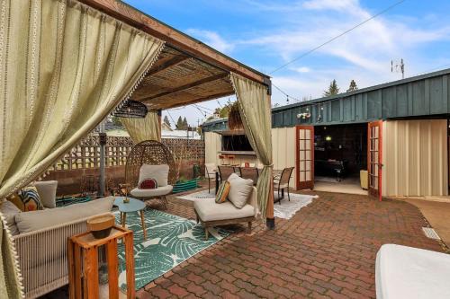 Sutter Creek Maison | Brick & Creek House home