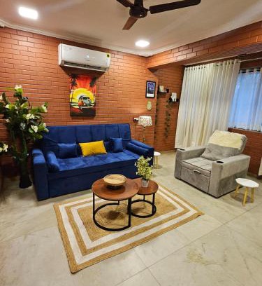 Santacruz West Appartement | Brick Maison 1BHK with Free Parking, Juhu Bandra