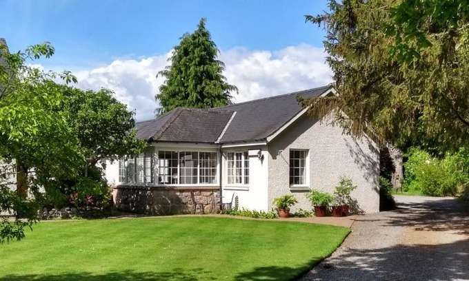 Banchory Maison | Bridge of Bennie Cottage
