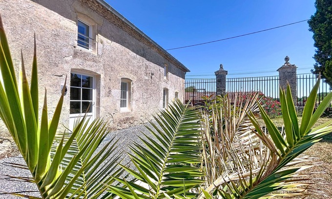 Anglade Appartement | Appartement lumineux 2 chambres proche Blaye, idéal travailleurs et voyageurs
