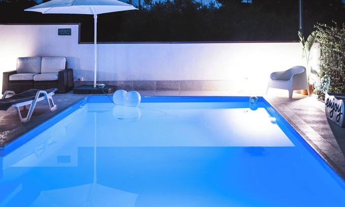 Ortona Appartement | Bright 2 bedroom apartment in villa with pool and barbecue, 1km from the sea