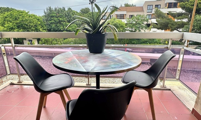 8th Arrondissement Appartement | Bright 3-room apartment with terrace - Plage Pointe Rouge, Marseille 8e