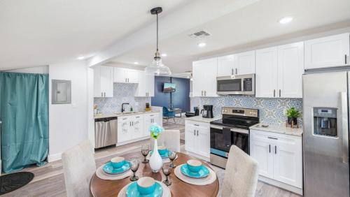 Azalea Park Maison | Bright 3br Retreat Near Parks Pets Welcome Wi-