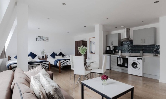 West Ealing Appartement | Bright and Modern Studio Near Ealing Broadway