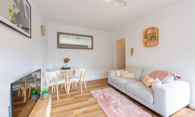 Balaclava Appartement | Bright and Sunny Gem on Hotham