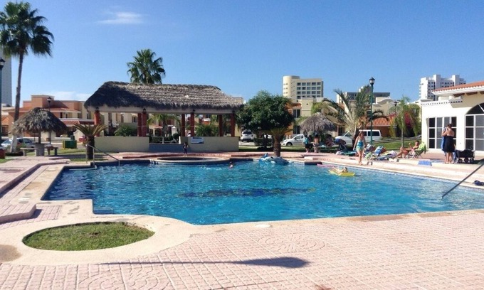 Villa Marina Maison | Lumineux, gai, familial, sécurisé maison de vacances 10 min à pied de la plage