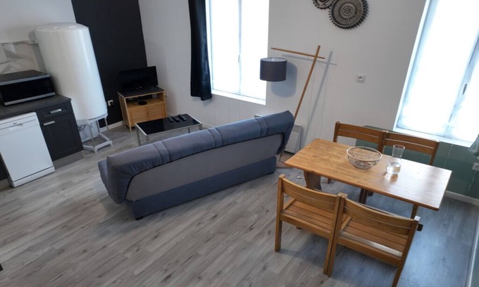 Valenciennes Appartement | Bright city apartment with 2 private indoor parking spaces