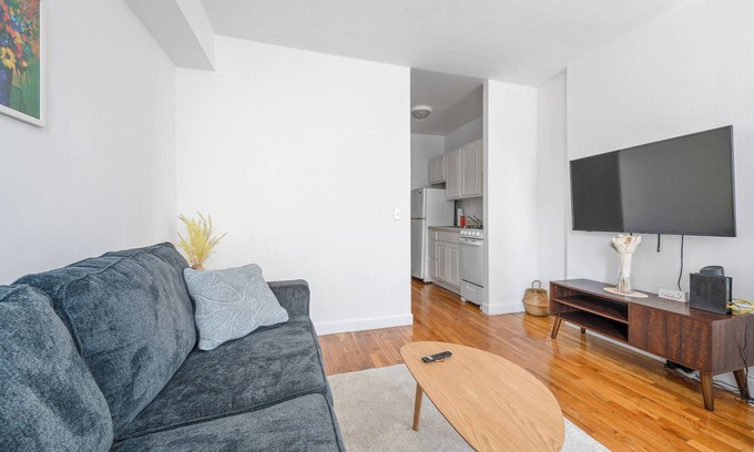 Central Park South Appartement | Bright & Comfortable Spot in NYC!